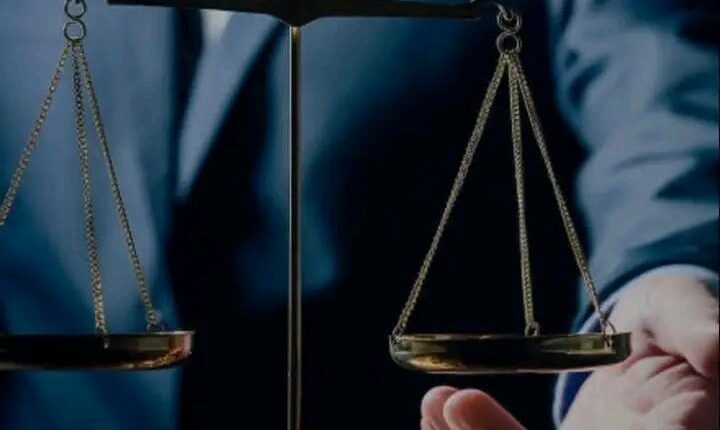 دعوى إشهار إفلاس تاجر توقف عن دفع دين تجارى (شيك)