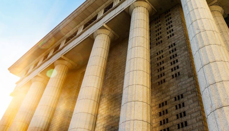 هل يحق للزوج رفض دعوى الخلع ؟