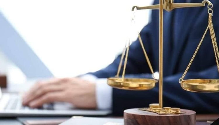 أركان جريمة حيازة أو إحراز الأسلحة البيضاء بدون ترخيص