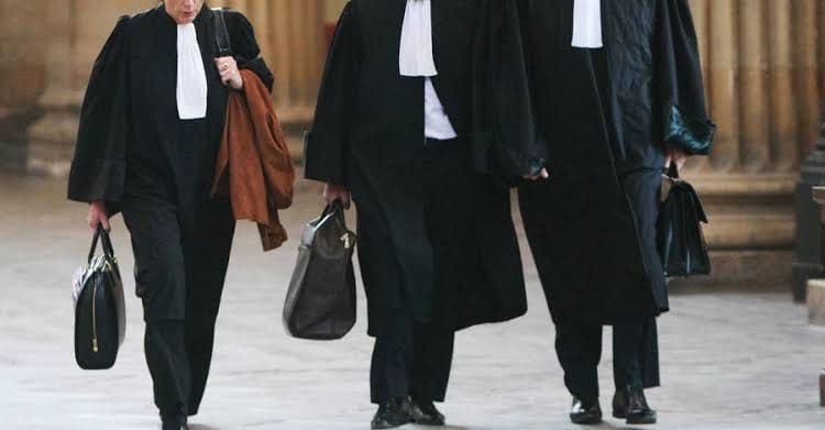 جريمة الازعاج والمضايقة عبر التليفون أو رسائل البريد الاليكترونى