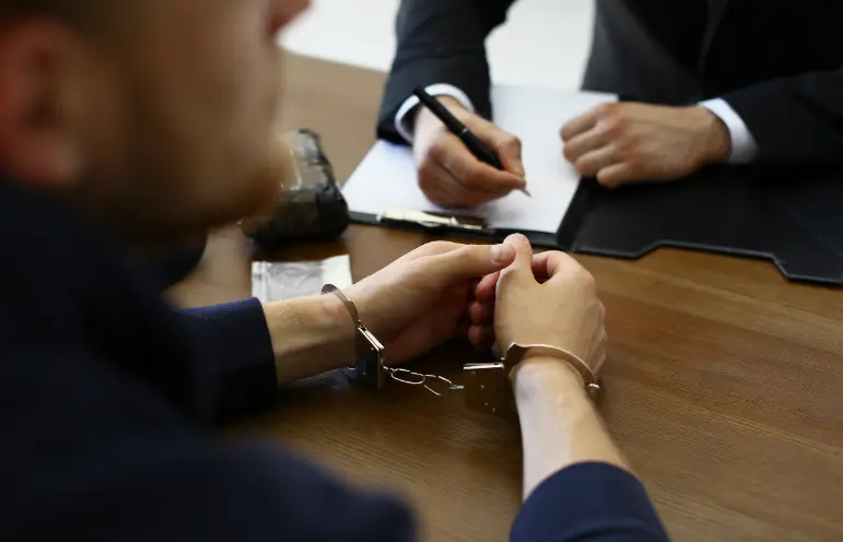 الجرائم الجنائية والجرائم المدنية