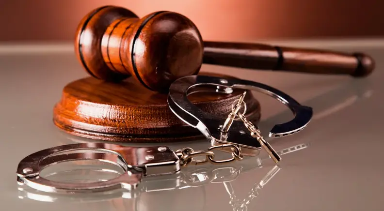 الجرائم الجنائية والجرائم المدنية