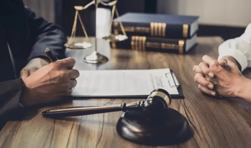 محامي متخصص في القضايا العماليه