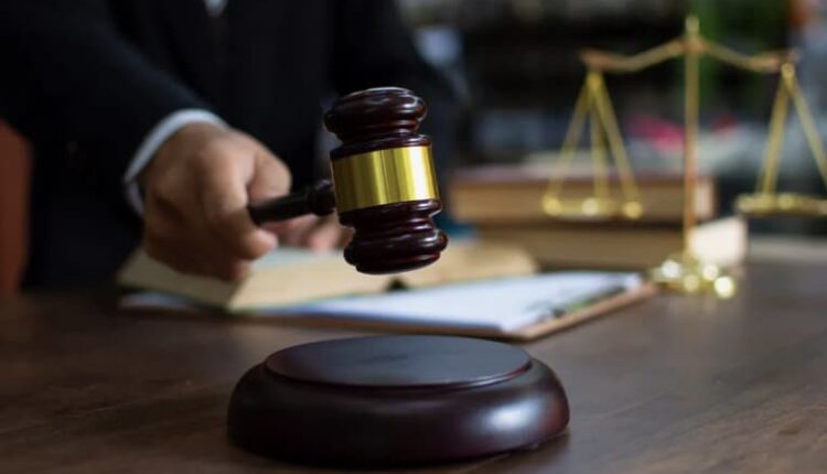 كيف تختار محامي جنائي